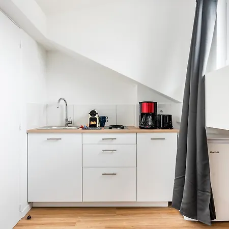 Studio For 2 With View - Close To Huge Park Апартаменты Париж