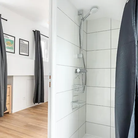 Studio For 2 With View - Close To Huge Park * Париж